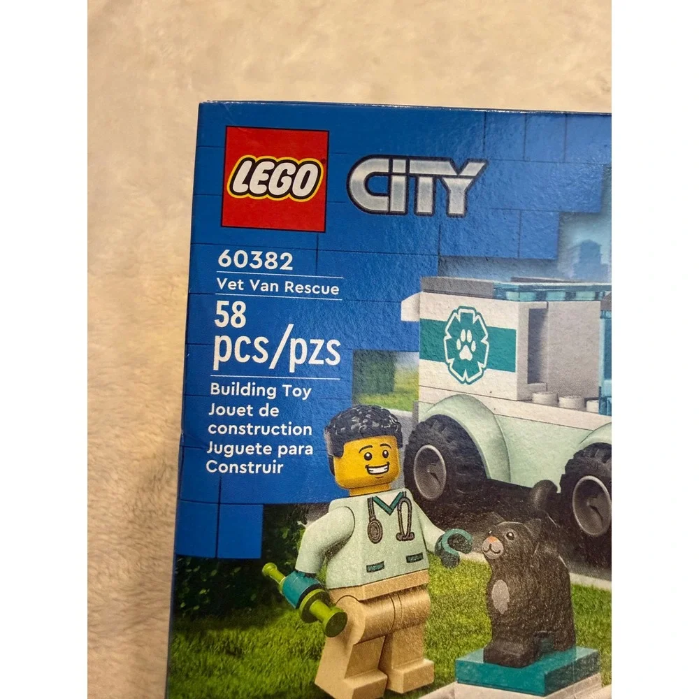 LEGO City Vet Van Rescue 60382 Building Toy Set 58 Pieces for Ages 4+ New